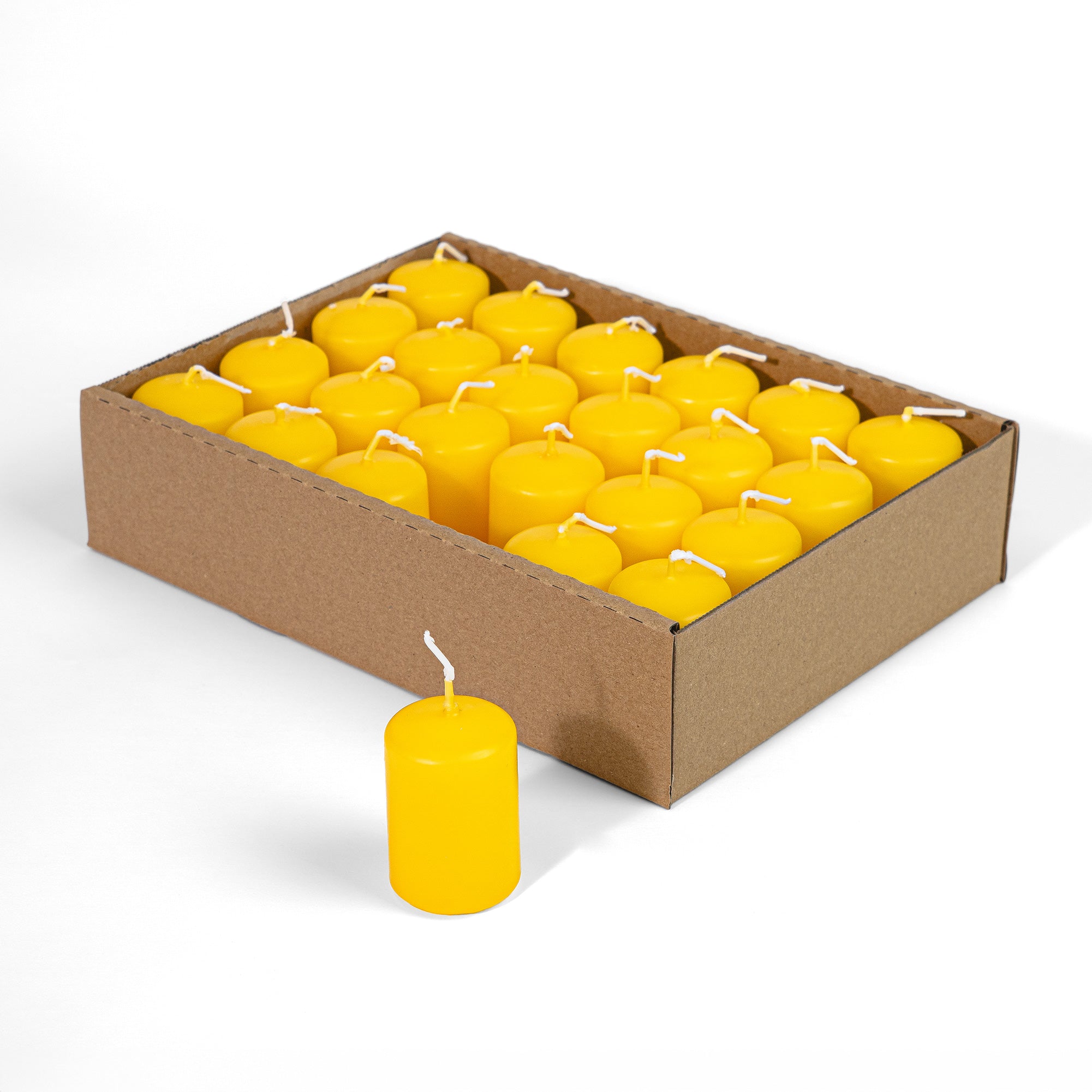 Cylindrical Candles Ø40 mm. H 60 mm. Yellow in a tray of 24 pieces, duration ±9