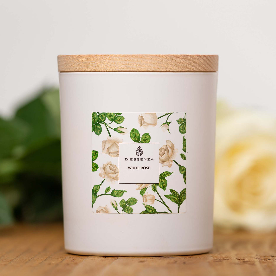 DiEssenza White Rose Candela in soia profumata con Oli Essenziali Cereria San Giacomo